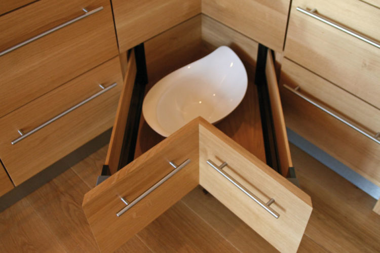 holzdesign-bernhard-ecklade